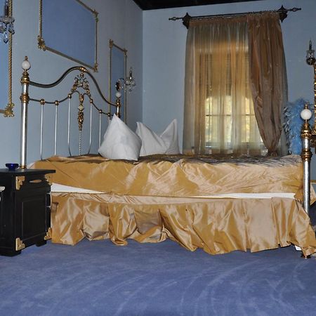 Casa Cu Farfurii Ξενοδοχείο Σινάια Δωμάτιο φωτογραφία